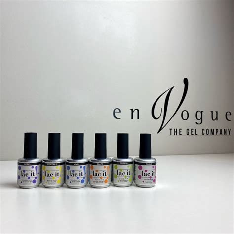 en vogue nails courses.